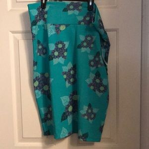 BNWT LulaRoe Cassie pencil skirt